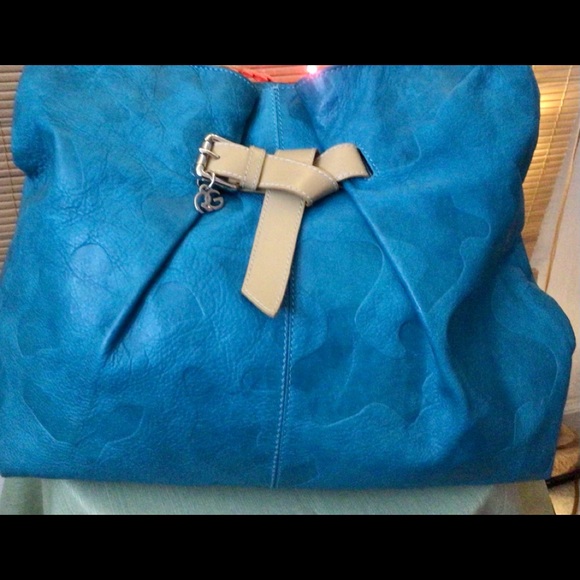 Roberta Gandolphi Handbags - R Gandolphi HP💃🍾🥂GREAT GIFT!!  Roberta Gandolph purse